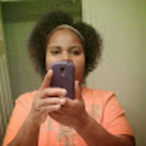 Meet your Posher, Deena